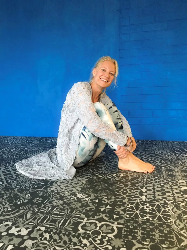 Katri Syvärinen on Njálla Clothing booth at Joogafestival Helsinki 2020