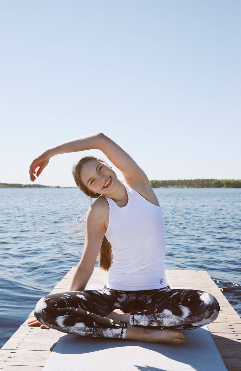 Read more about the article What Is Circular Fashion, and How Does It Apply to Activewear?