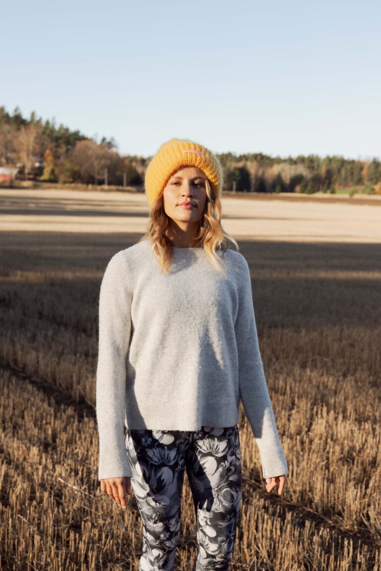 Read more about the article What Makes Leggings Truly Sustainable? A Buyer’s Guide